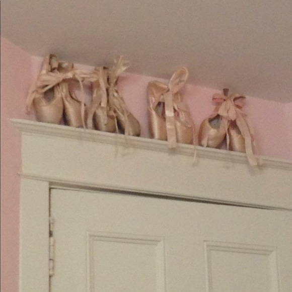 Meet your Posher, Holly - Picture 1 of 1